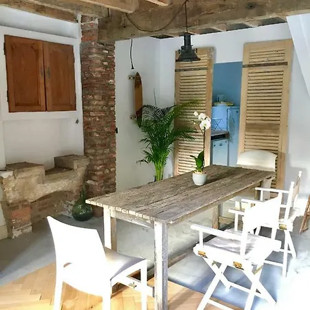 Coco Barn Wood Vendégház *