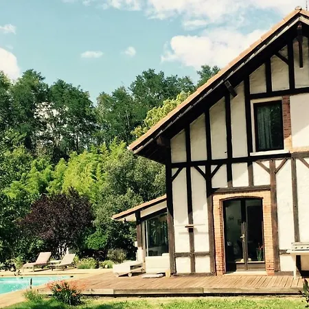 Coco Barn Wood Vendégház