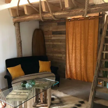 Vendégház Coco Barn Wood Angresse